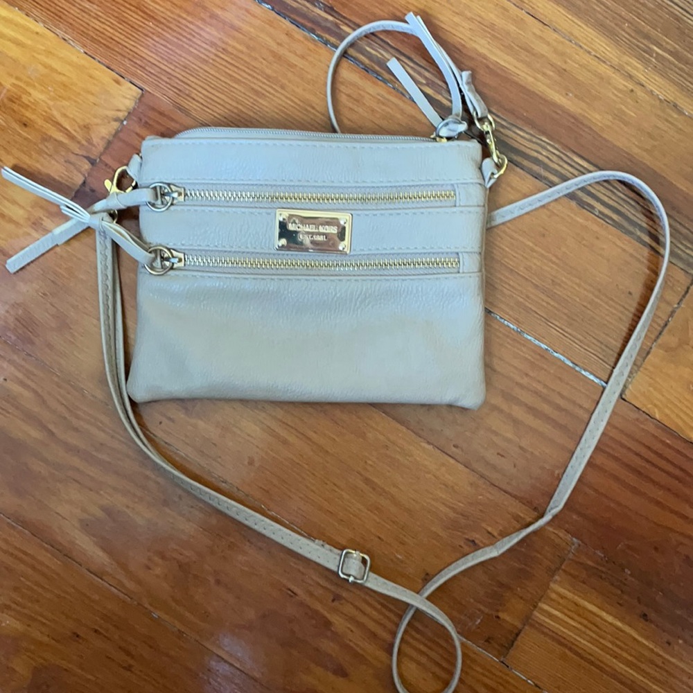 Small Michael Kors cross body
